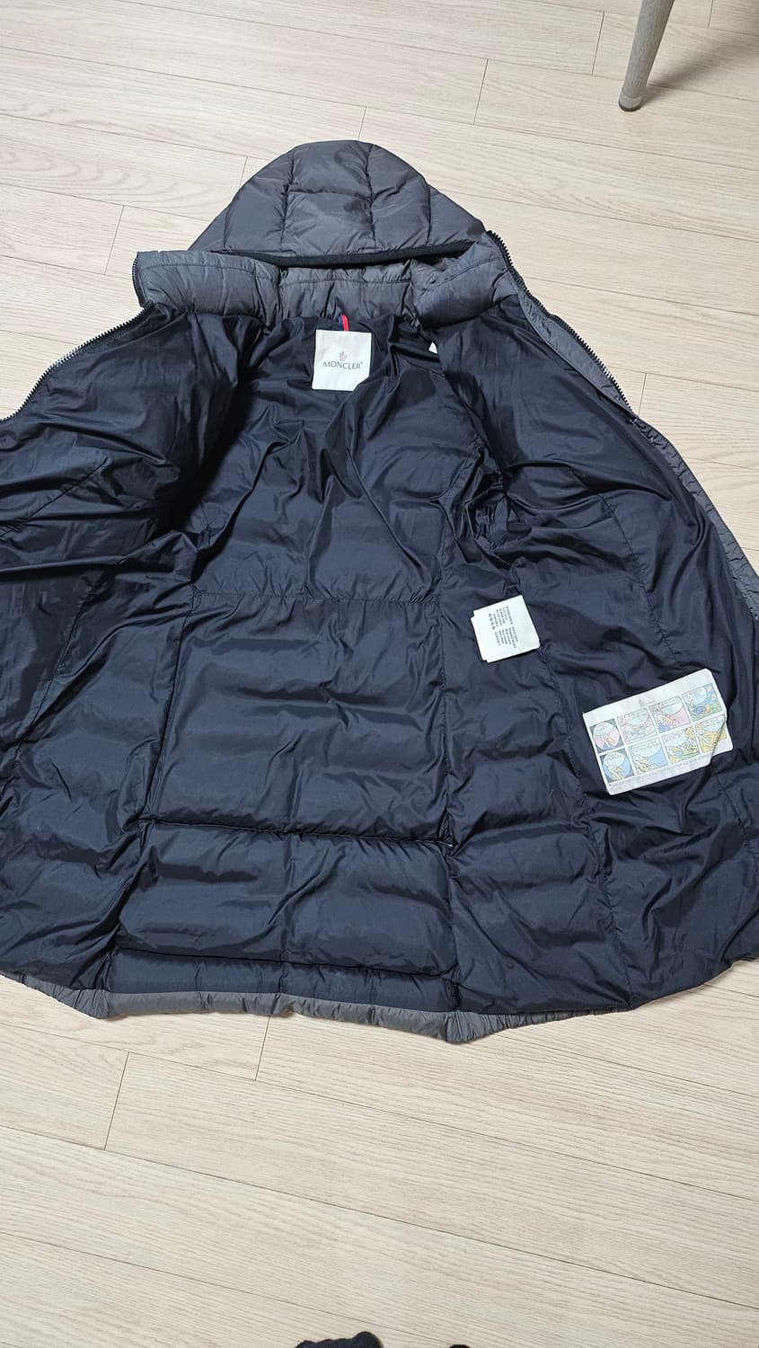 몽클레어 여성 패딩 3사이즈 다크그레이 상품이미지3