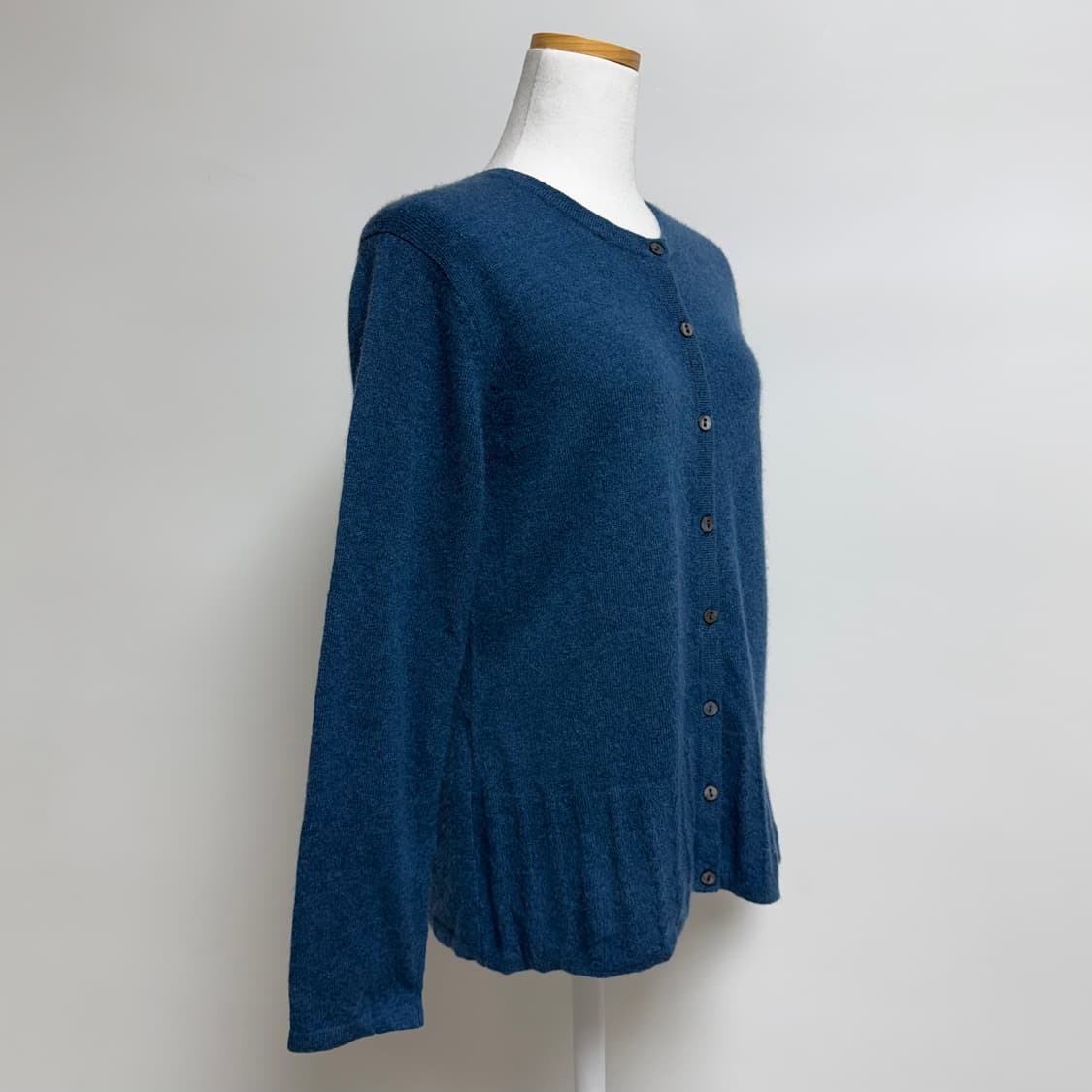 [캐시미어 100%] 청색 라운드넥 가디건 M-L 상품이미지2