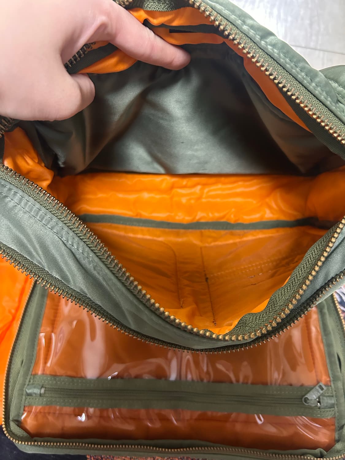 요시다포터 탱커 숄더백 세이지그린L 상품이미지5