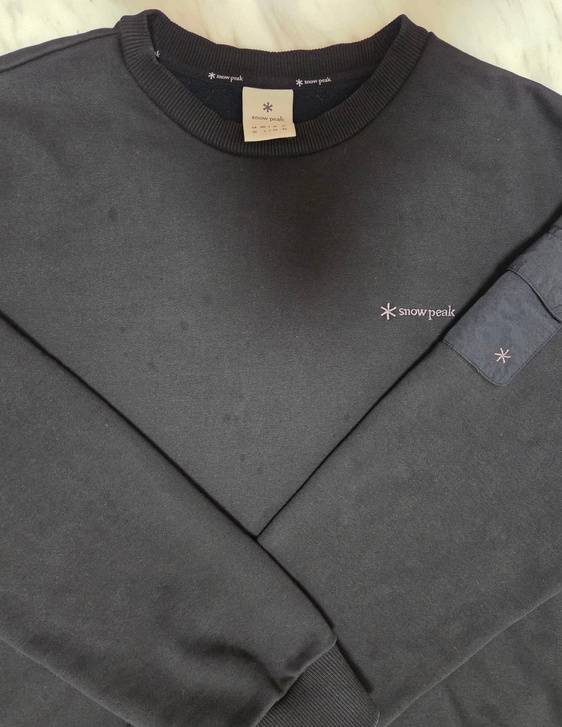 스노우피크 랜드 포켓 블랙 맨투맨 상품이미지6