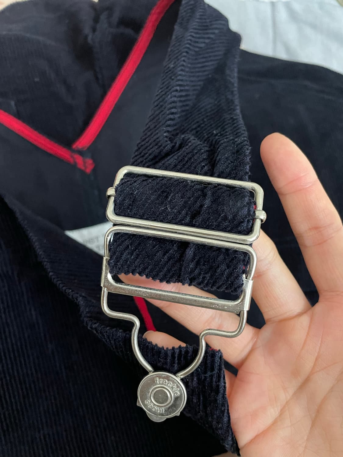 프레클 freckle 코듀로이 멜빵 반바지 블랙 상품이미지9