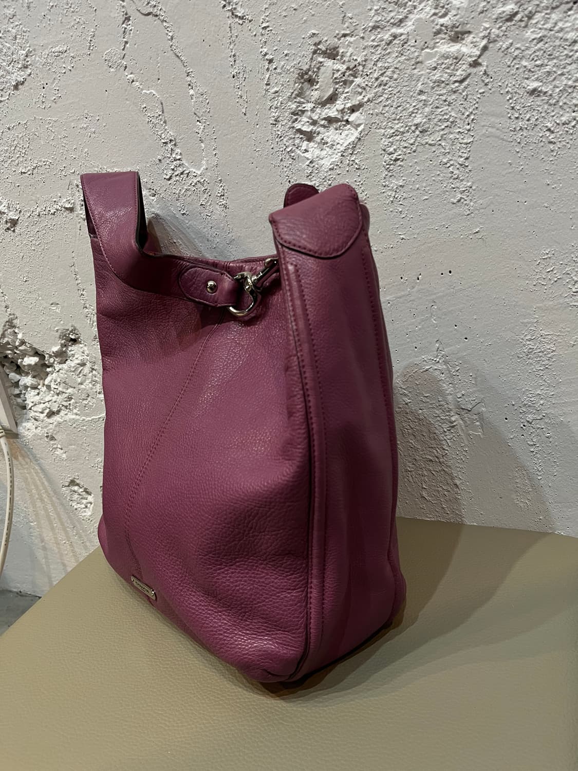 COACH 코치 퍼플 레더 숄더백  상품이미지3