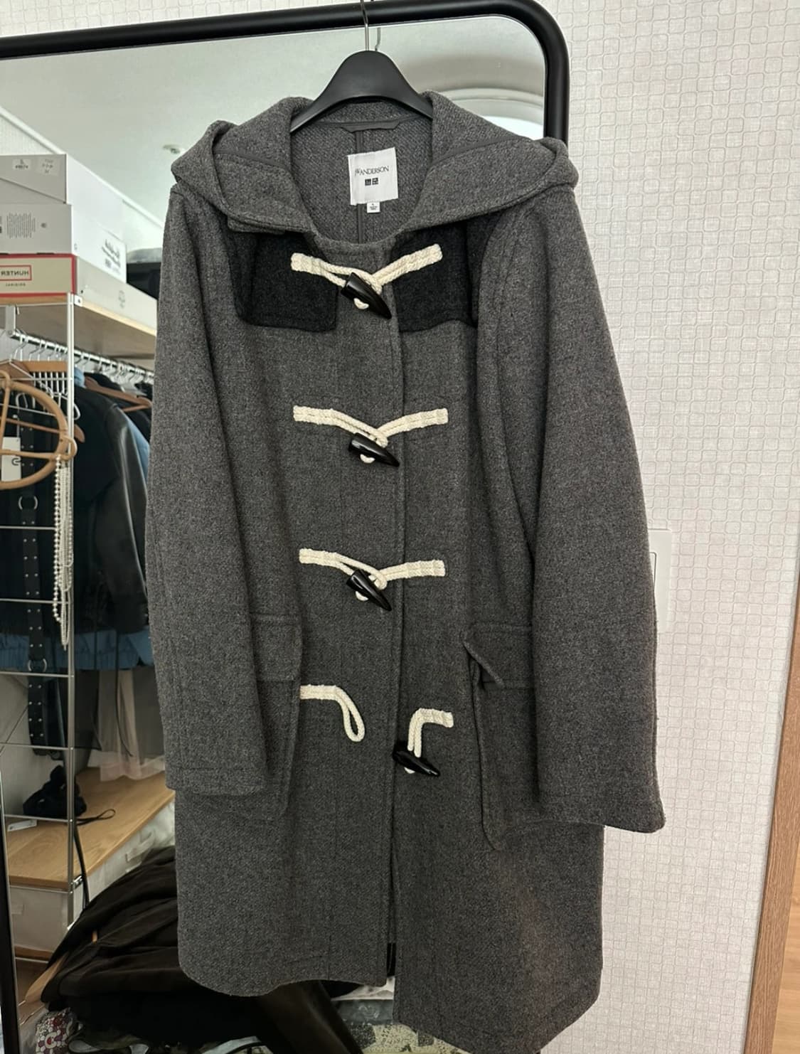 유니클로 jw앤더슨 콜러보 떡볶이 코트 상품이미지1