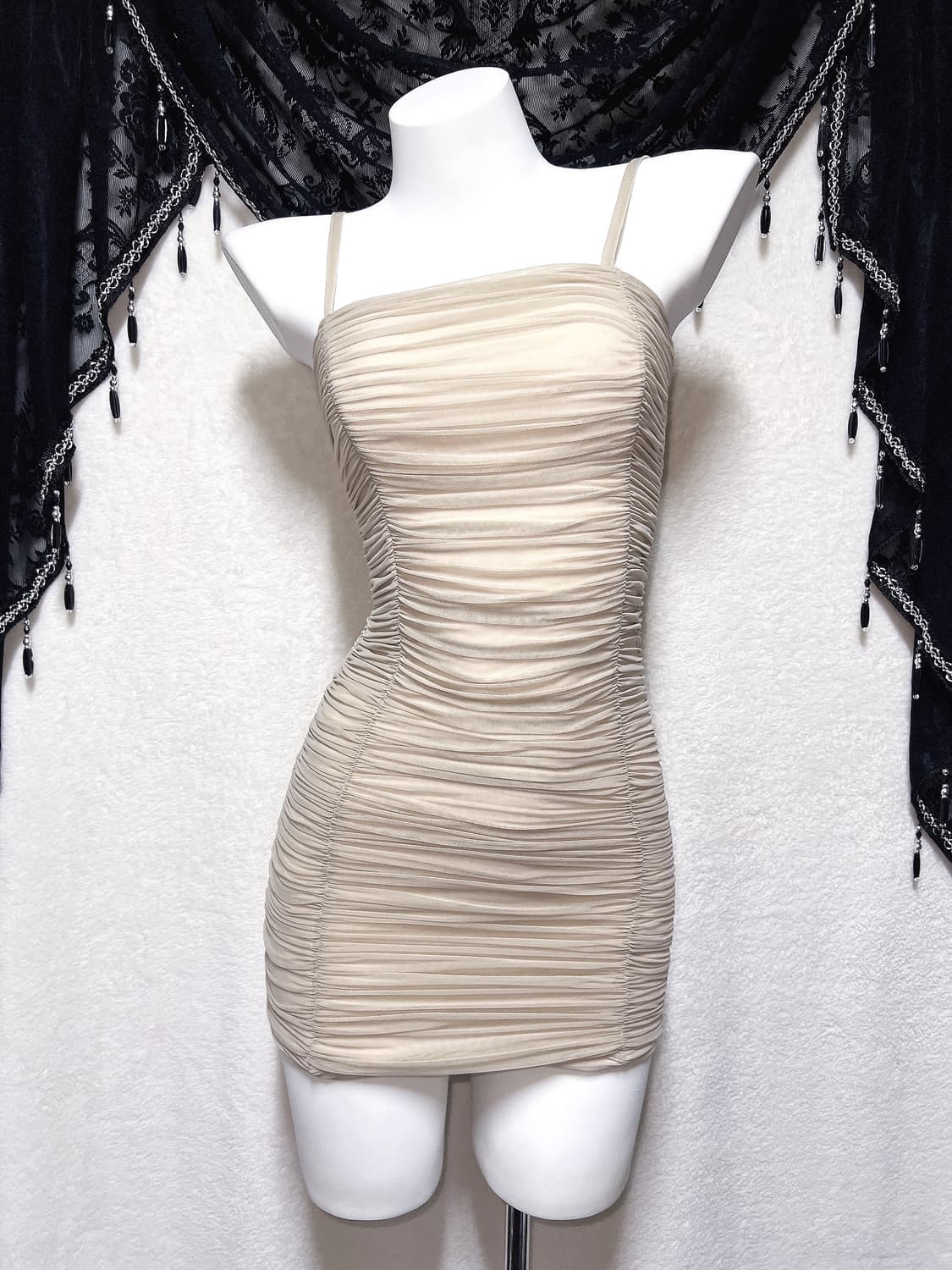 누드베이지 셔링 미니원피스 오네갸루 섹시 파티드레스 연말 딱붙핏 홀리데이 상품이미지8