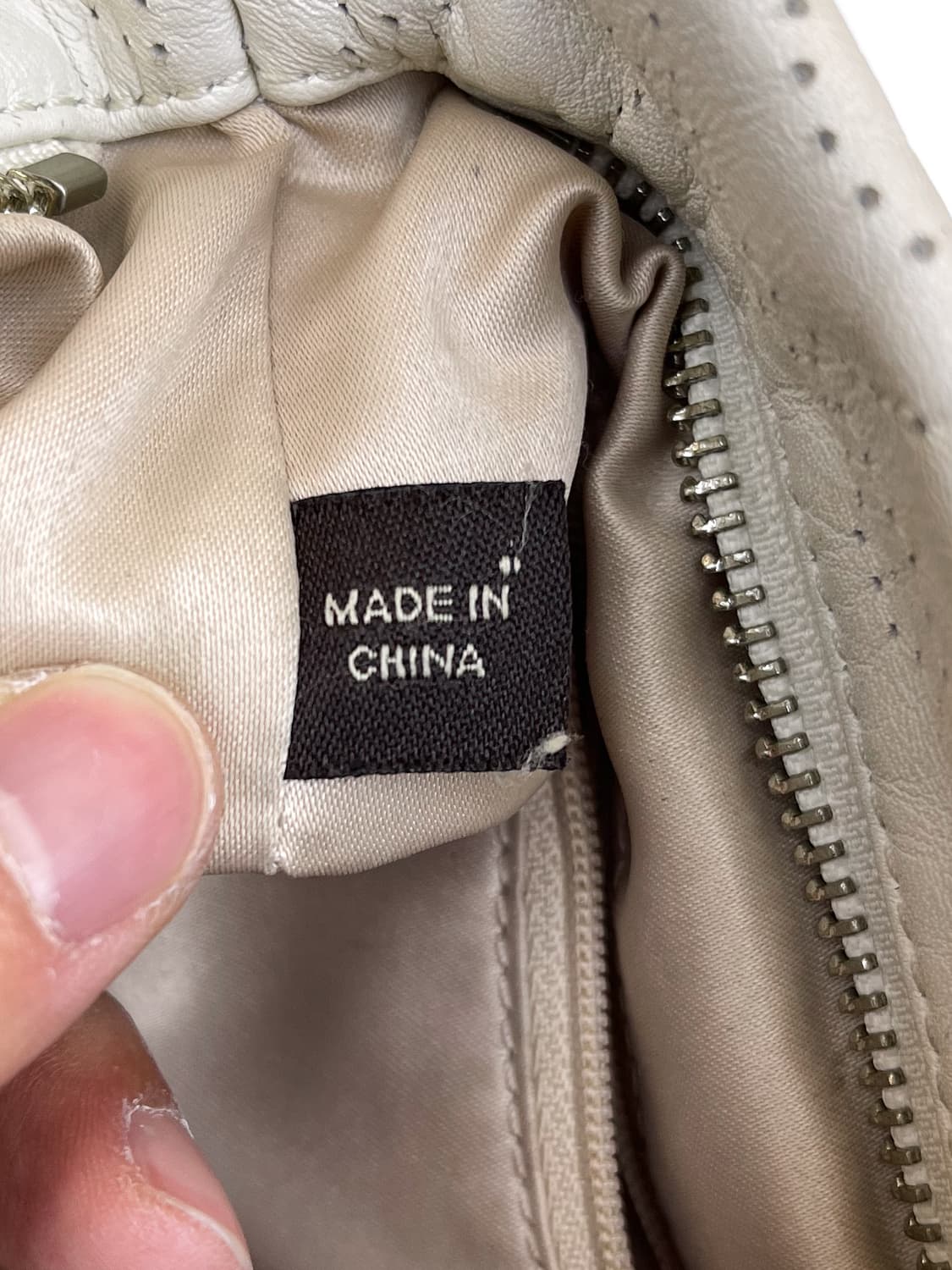 코치 CC 펀칭 숄더백  상품이미지8