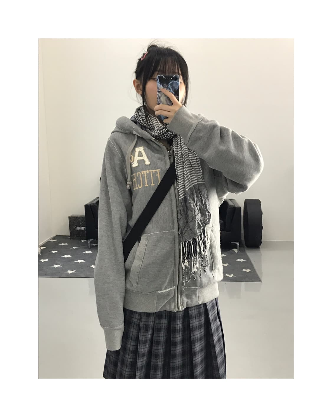 Abercrombie & Fitch Gray Hooded Zip-Up 상품이미지1