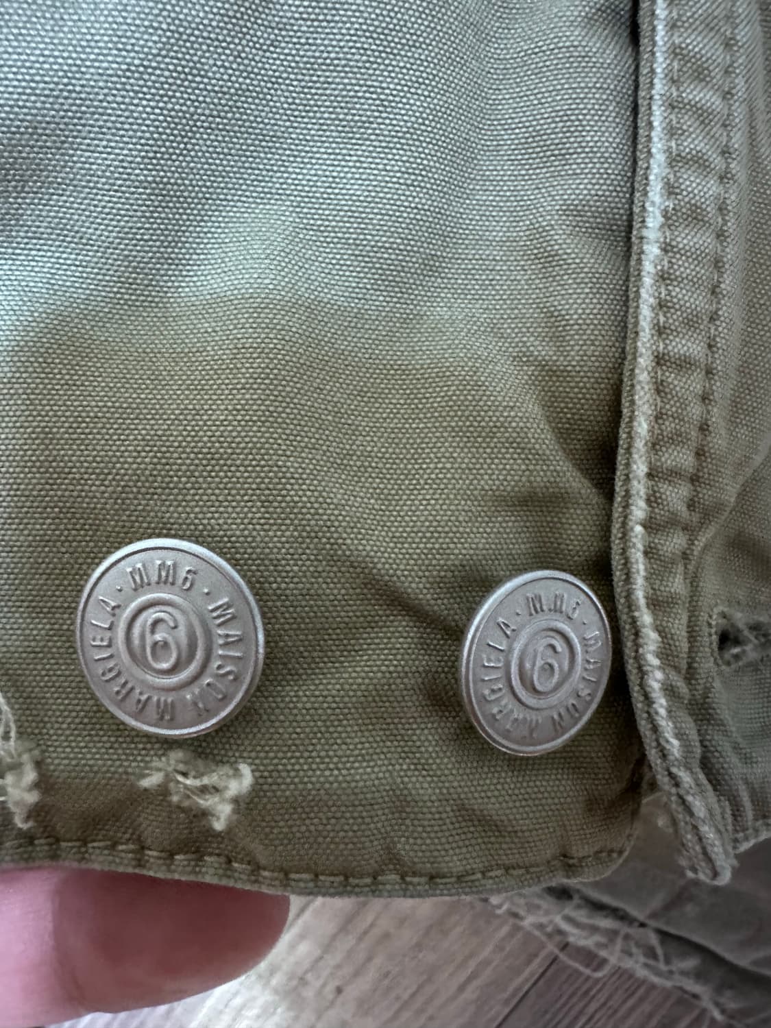 MM6 마틴 마르지엘라 아카이브 올리브 그린 자켓 데미지 디테일 상품이미지4