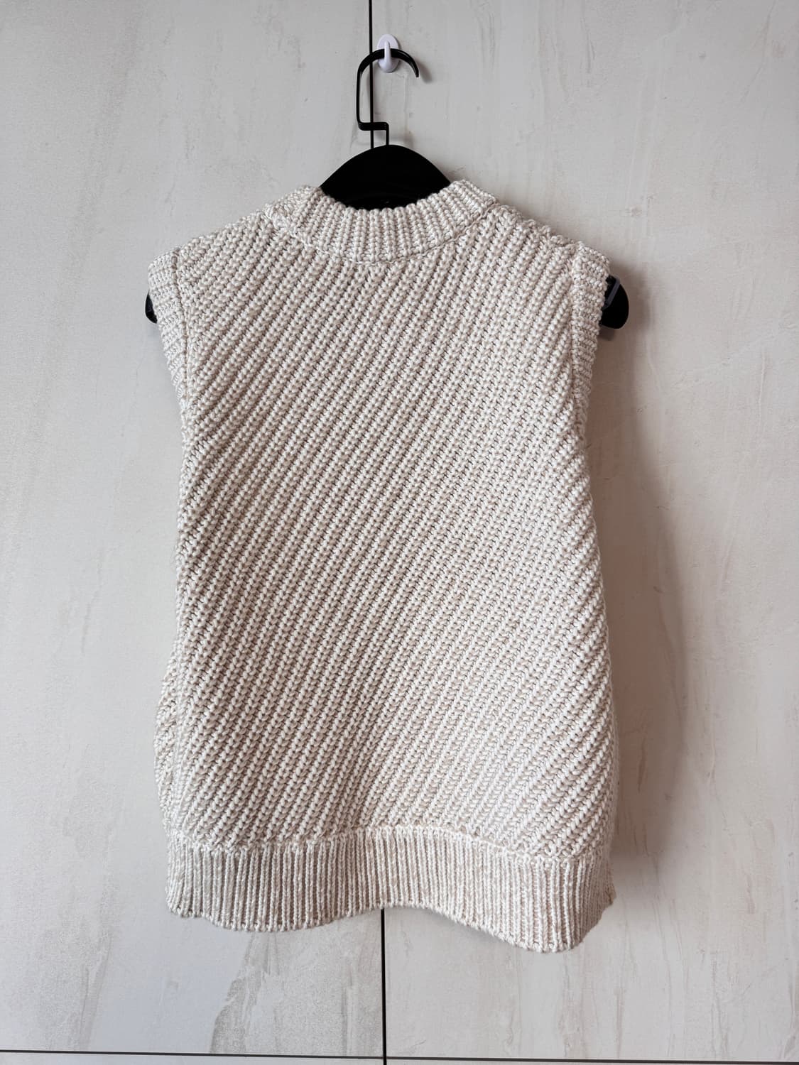 새상품 영국 브랜드DAGMAR 다그마 니트 조끼 XS 아이보리 상품이미지10