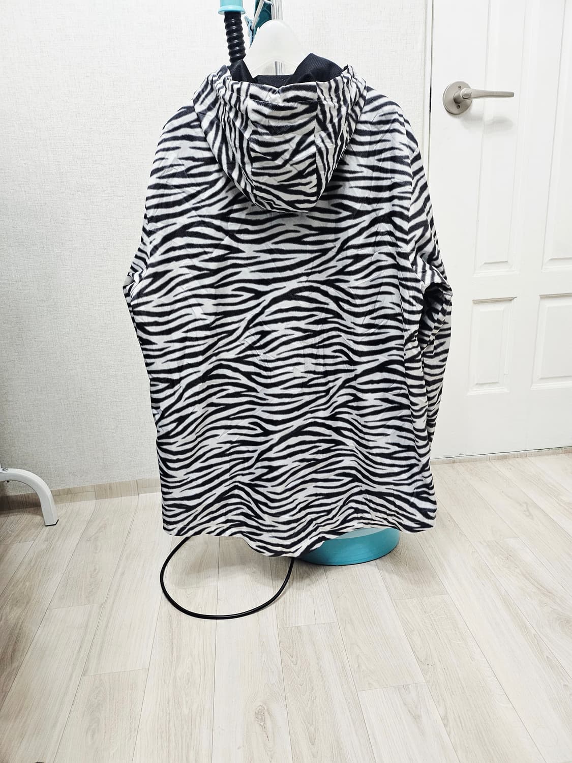 (110)2XL☆초대장급☆아디다스 유벤투스 [흰검] 윈드브레이커 바람막이 상품이미지7