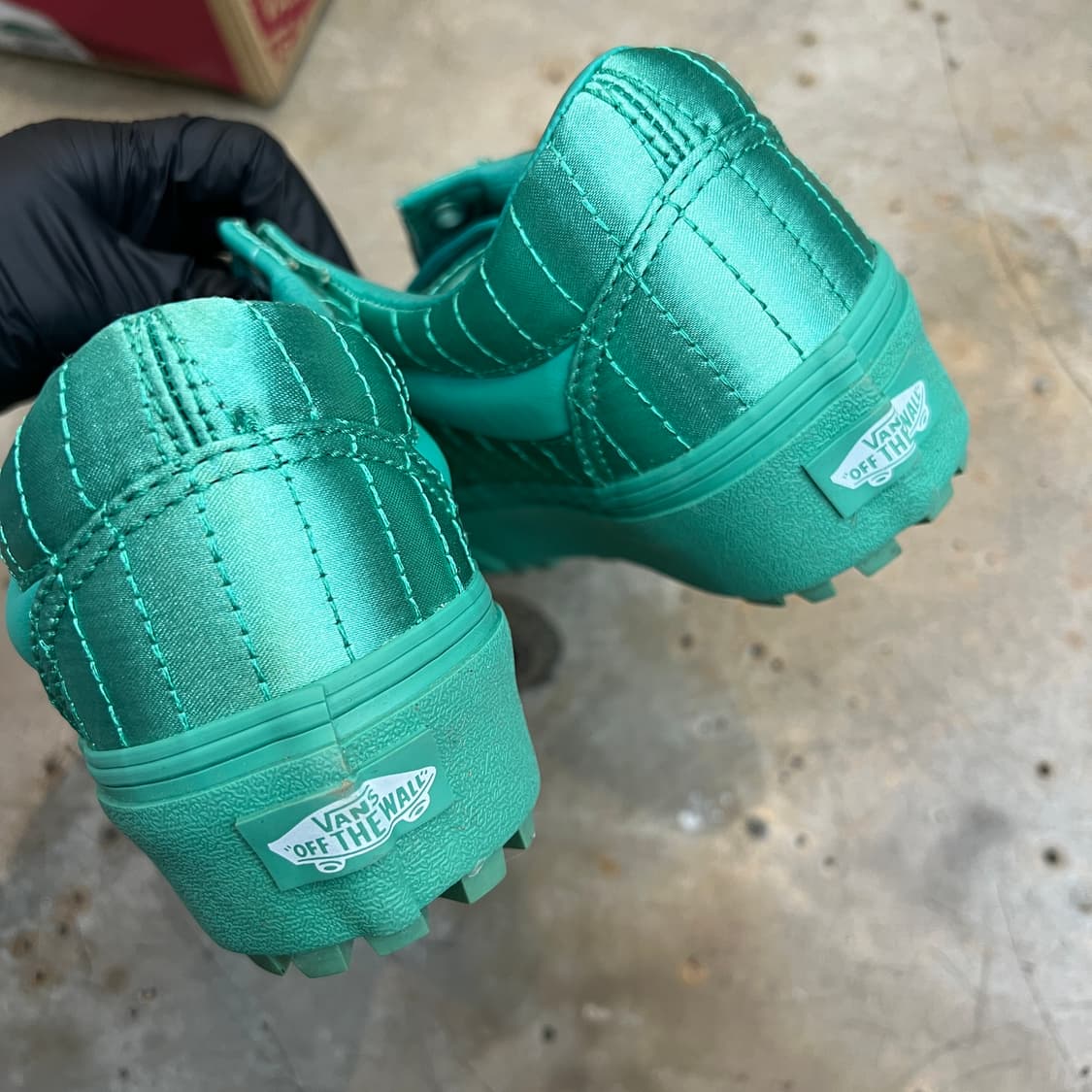 반스 X 오프닝세레모니 올드스쿨 퀼티드 푸퍼 상품이미지5