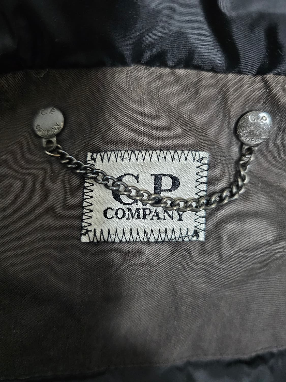 CP컴퍼니 렌즈 덕다운패딩 100 정품 상품이미지3