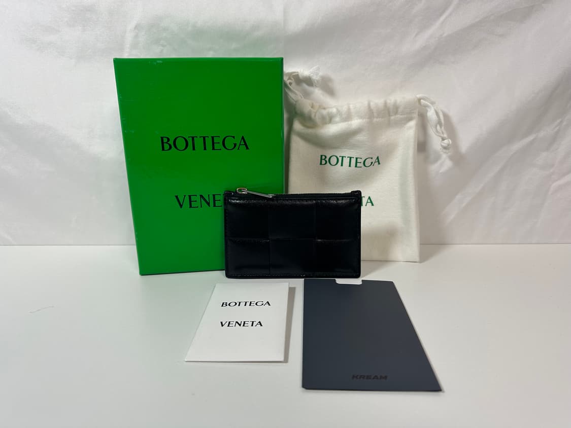 보테가베네타 지퍼 카드지갑 블랙 (OS) 상품이미지1