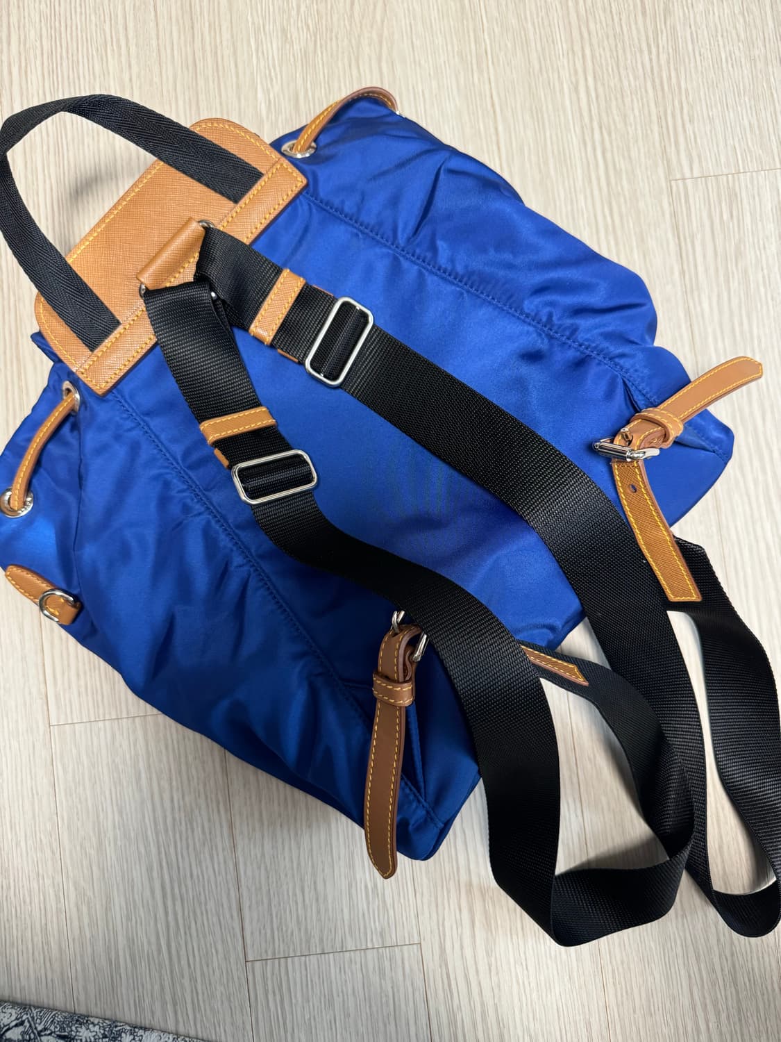 프라다 백팩 상품이미지2