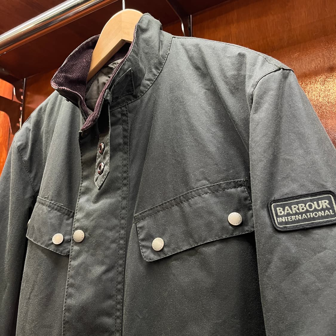 바버 인터네셔널 듀크 왁스자켓 [ 100 ] 상품이미지3