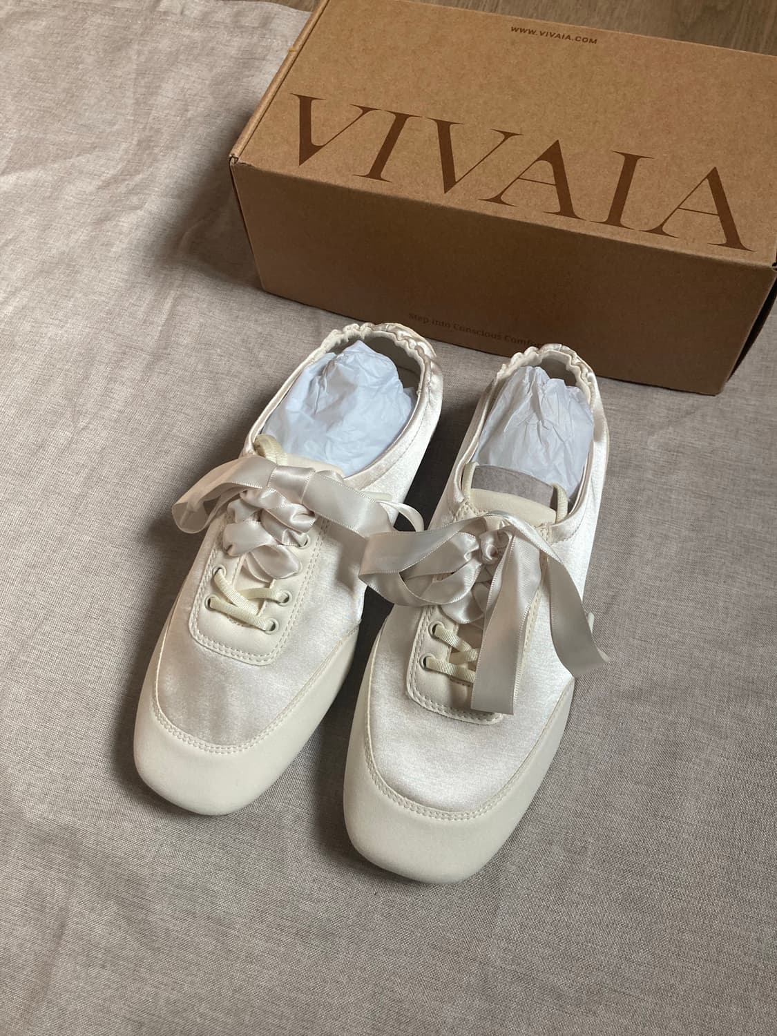 비바이아 크리스티나 스니커리나 크림 상품이미지5