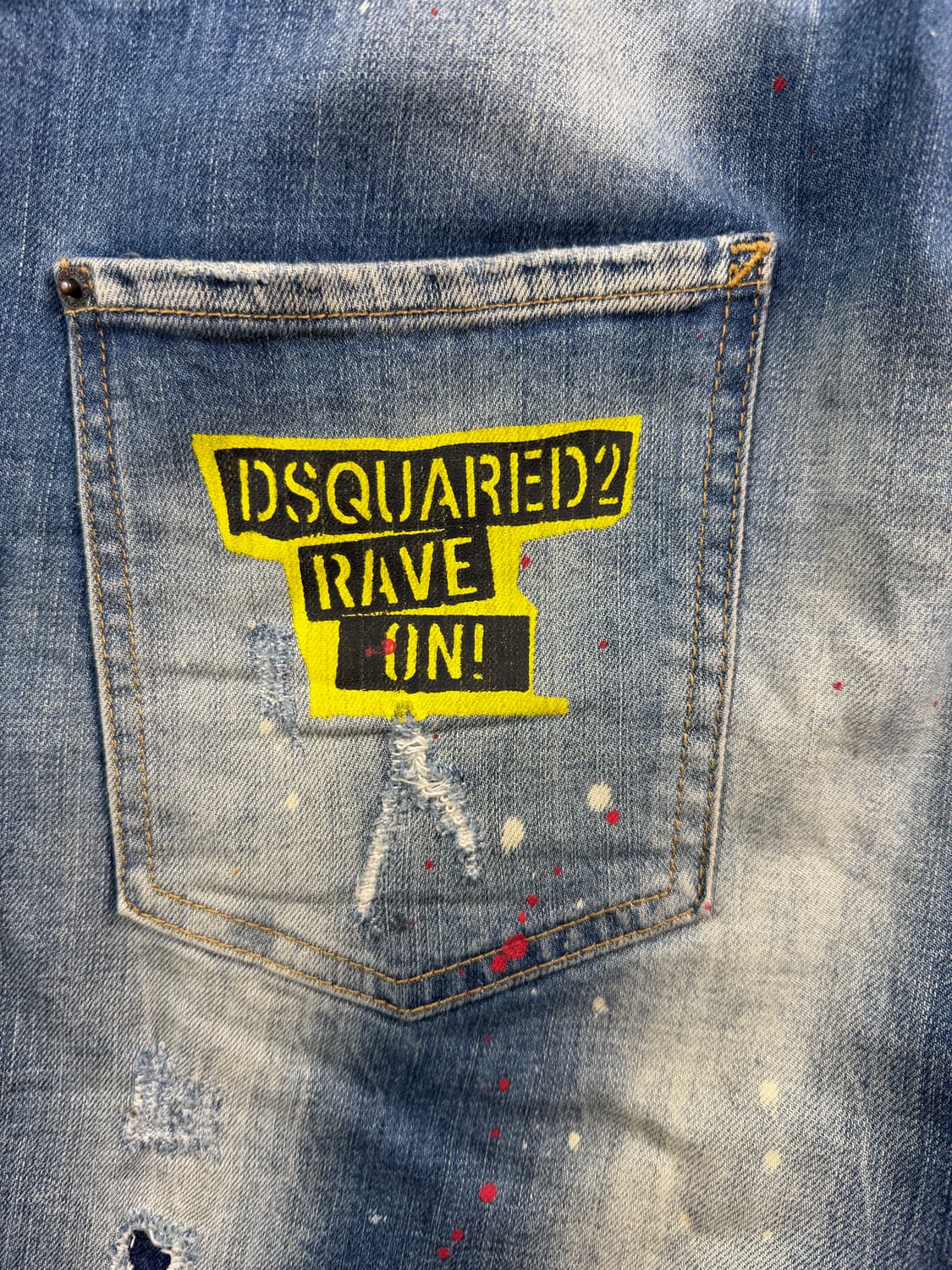 [정품 / 희귀] 디스퀘어드2 RAVE ON 데님 반바지 상품이미지1