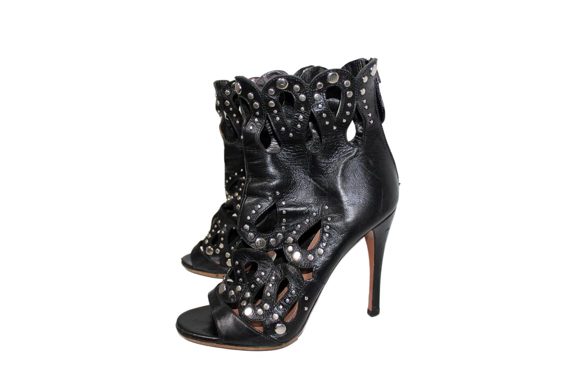 ALAIA by Pieter Mulier 알라이아 스터드 컷아웃 슈즈 상품이미지4