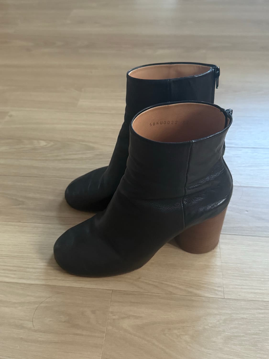 Maison Margiela 메종 마르지엘라 블랙 가죽 앵클 부츠 37. 상품이미지3