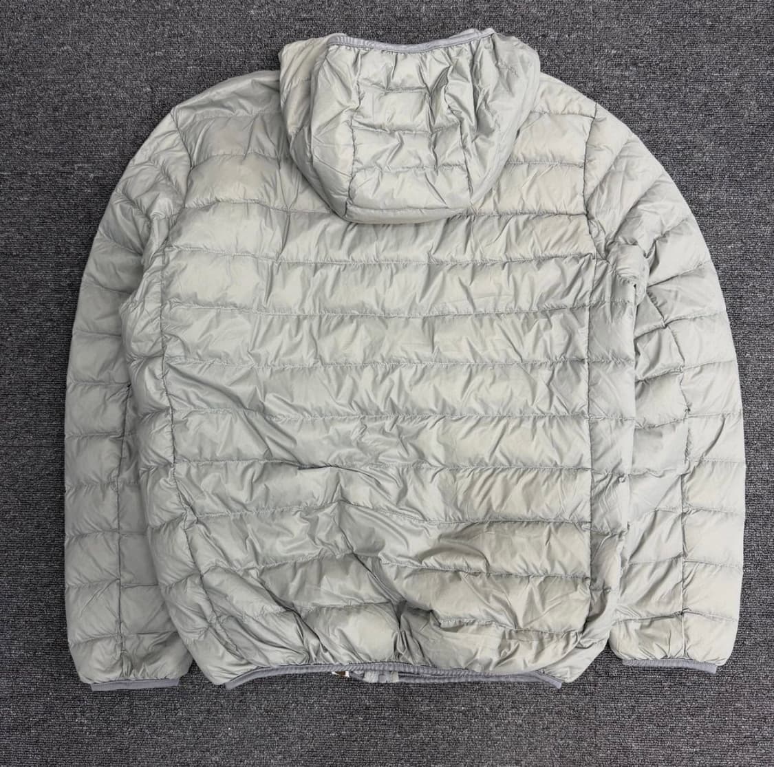 베이프 경량패딩 그레이 상품이미지4