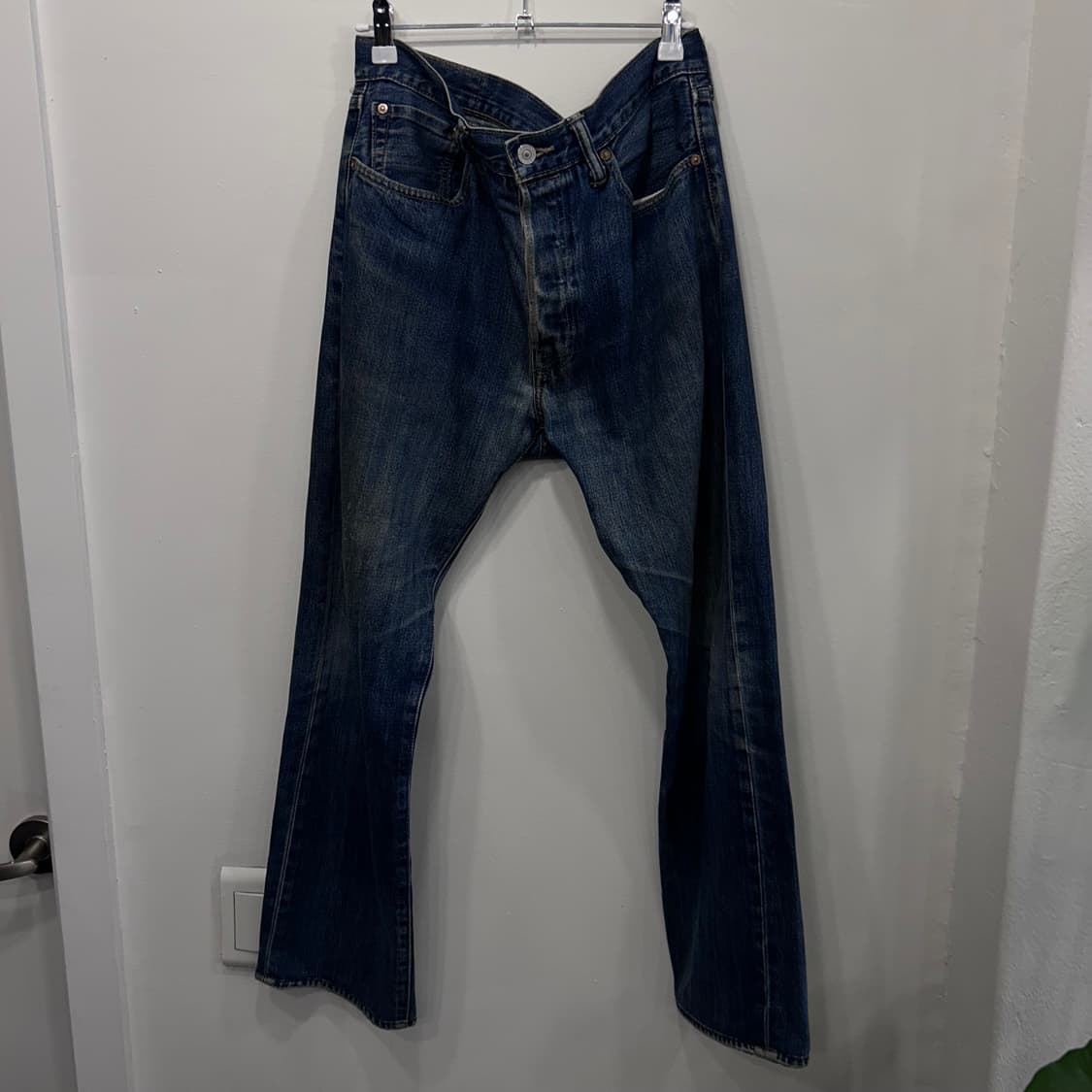 리바이스 501 레귤러핏 샌드 워싱 데님팬츠 상품이미지2