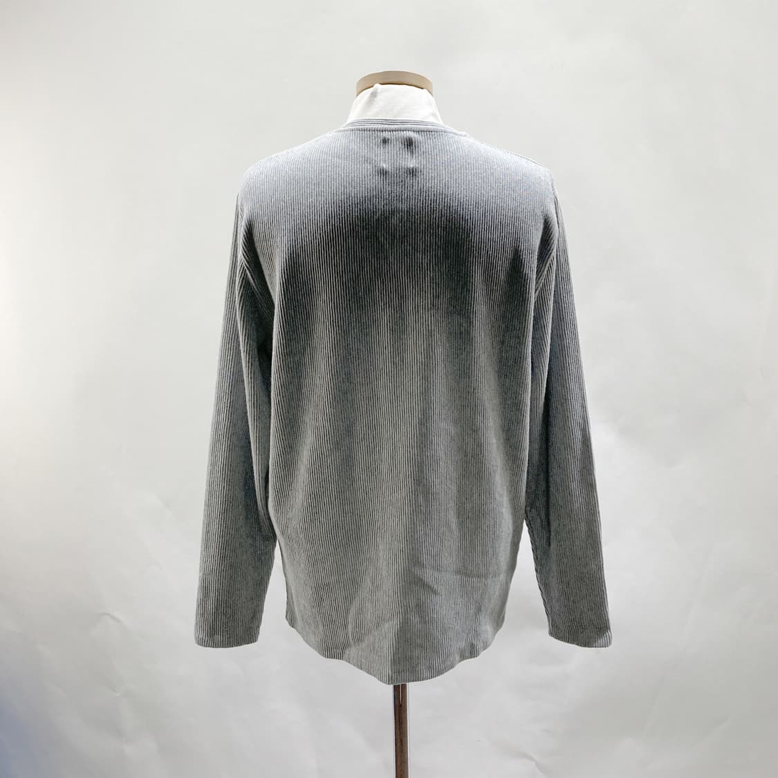 자라 남성골지긴팔티셔츠 그레이 라운드 L  상품이미지3