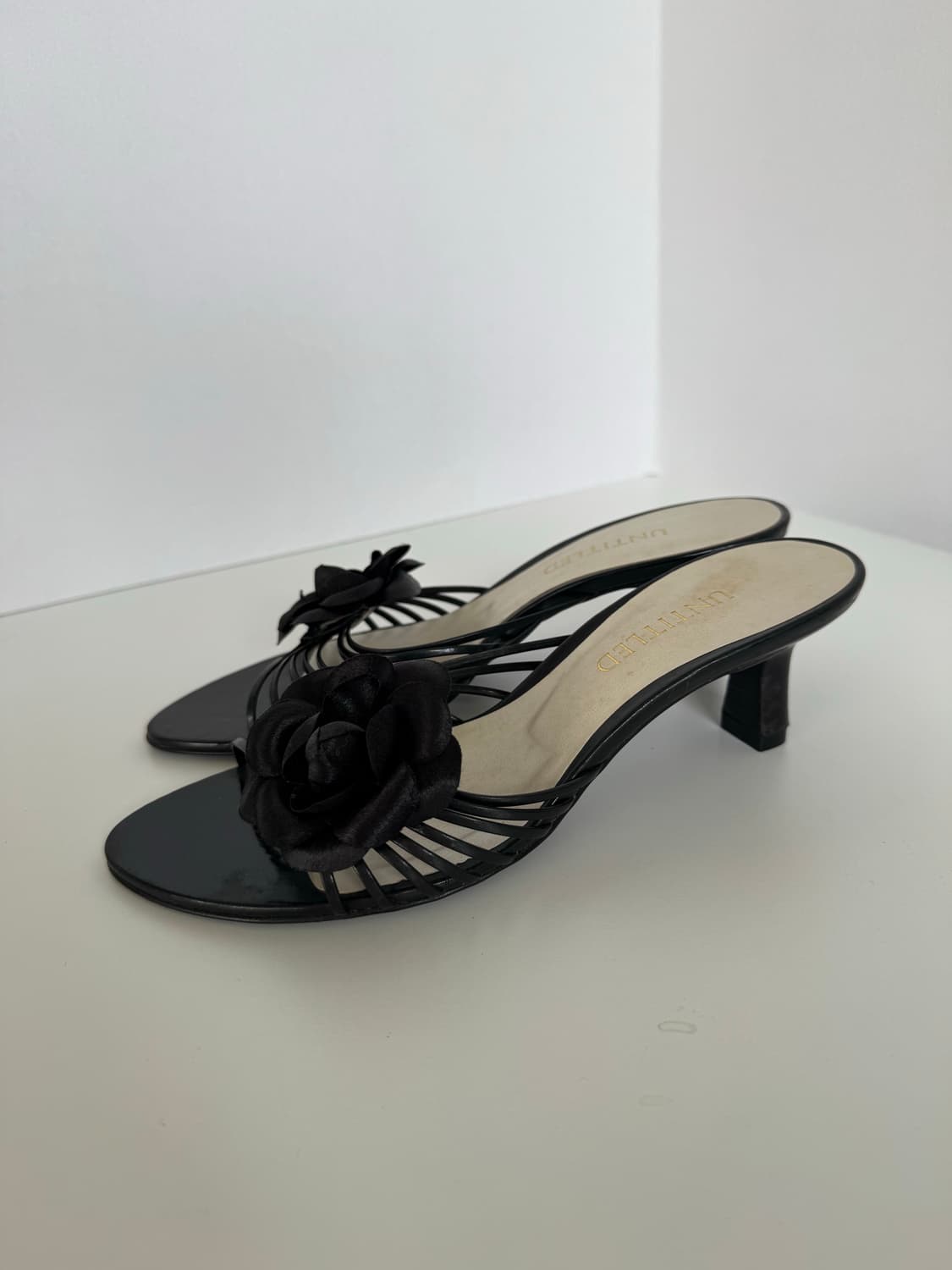 [made japan]UNTITLED 언타이틀드 장미 코사지 스트랩 뮬 상품이미지5