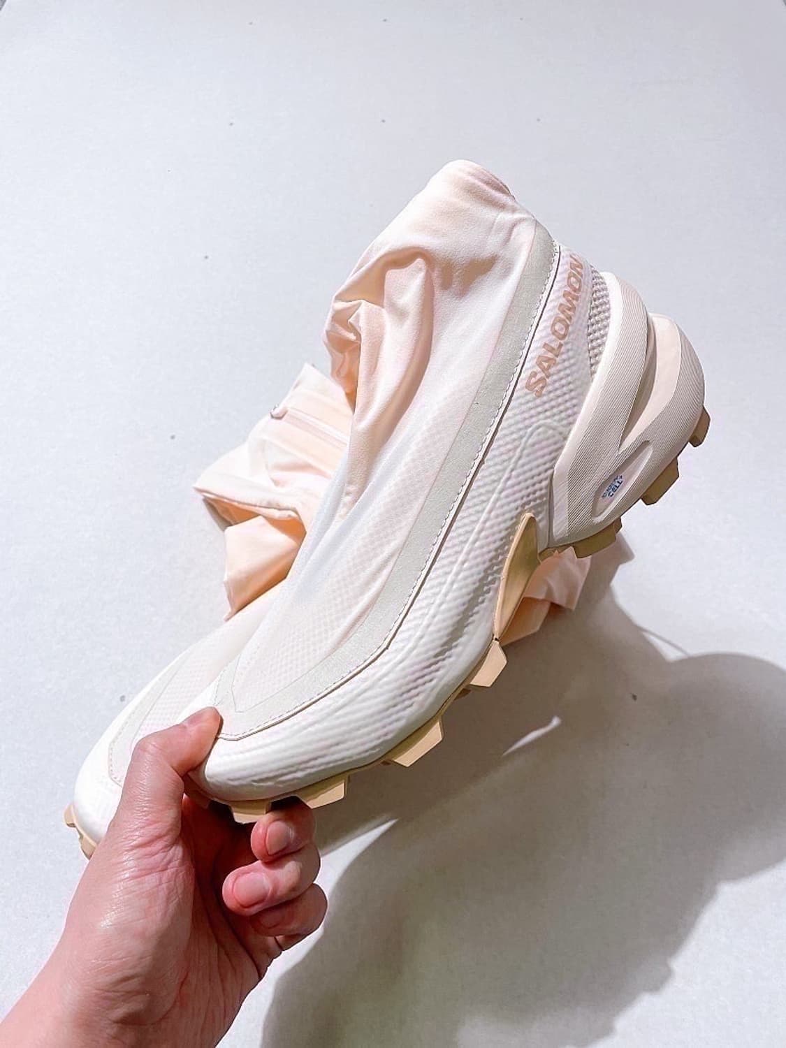 (정품/새상품) MM6 X 살로몬 여성 바닐라 크림 타이 하이 부츠 상품이미지1