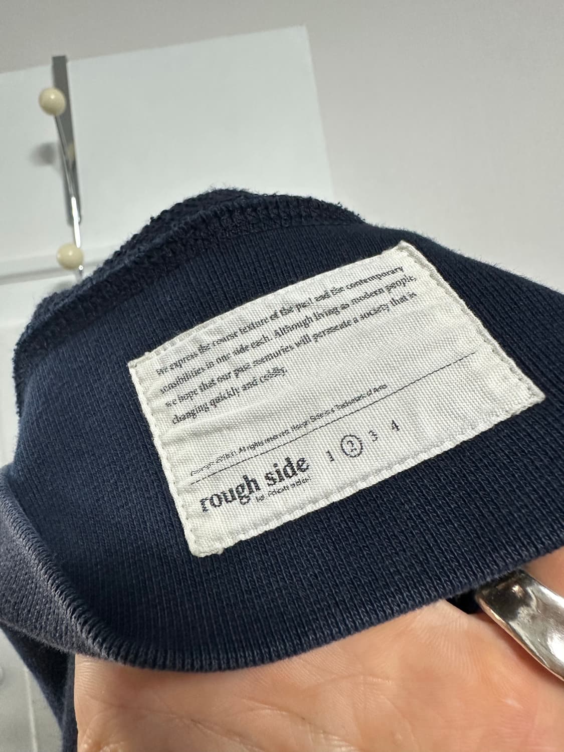 러프사이드 맨투맨 상품이미지4