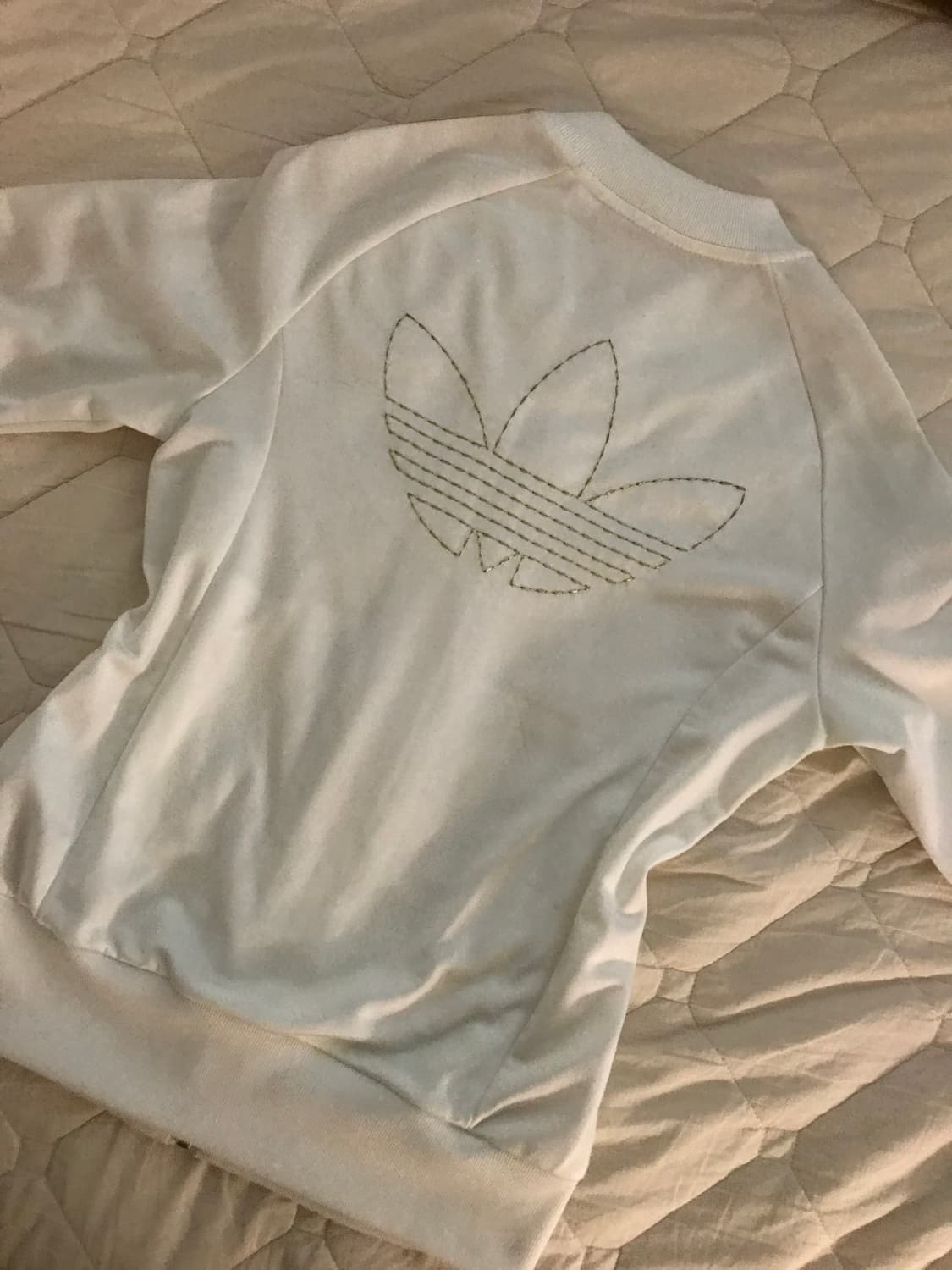 아디다스 흰색 금색 삼선 트랙탑 상품이미지4