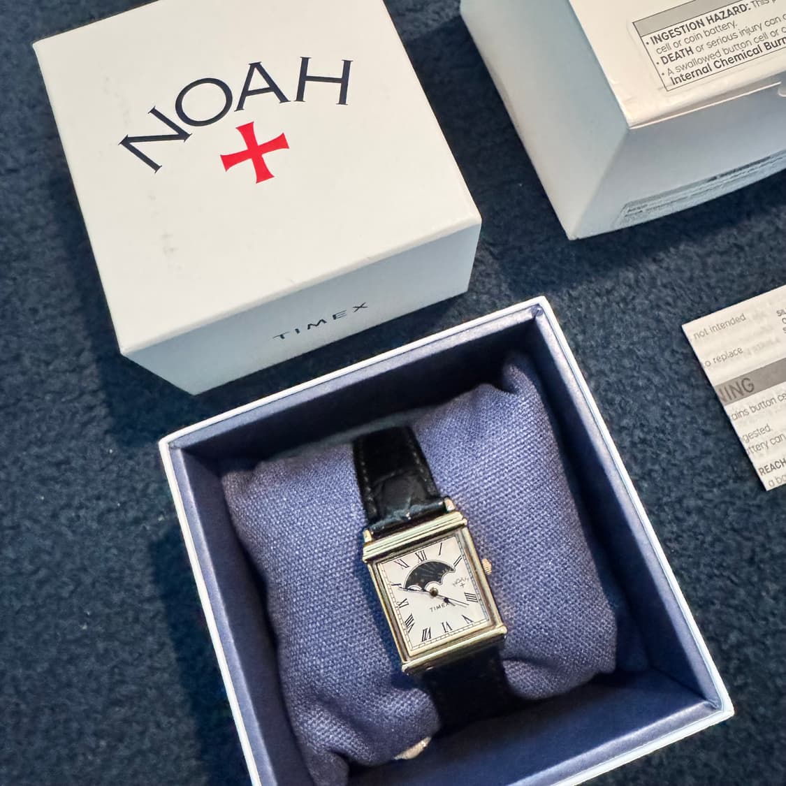 타이맥스 노아 썬앤문 블랙 가죽 시계 상품이미지3