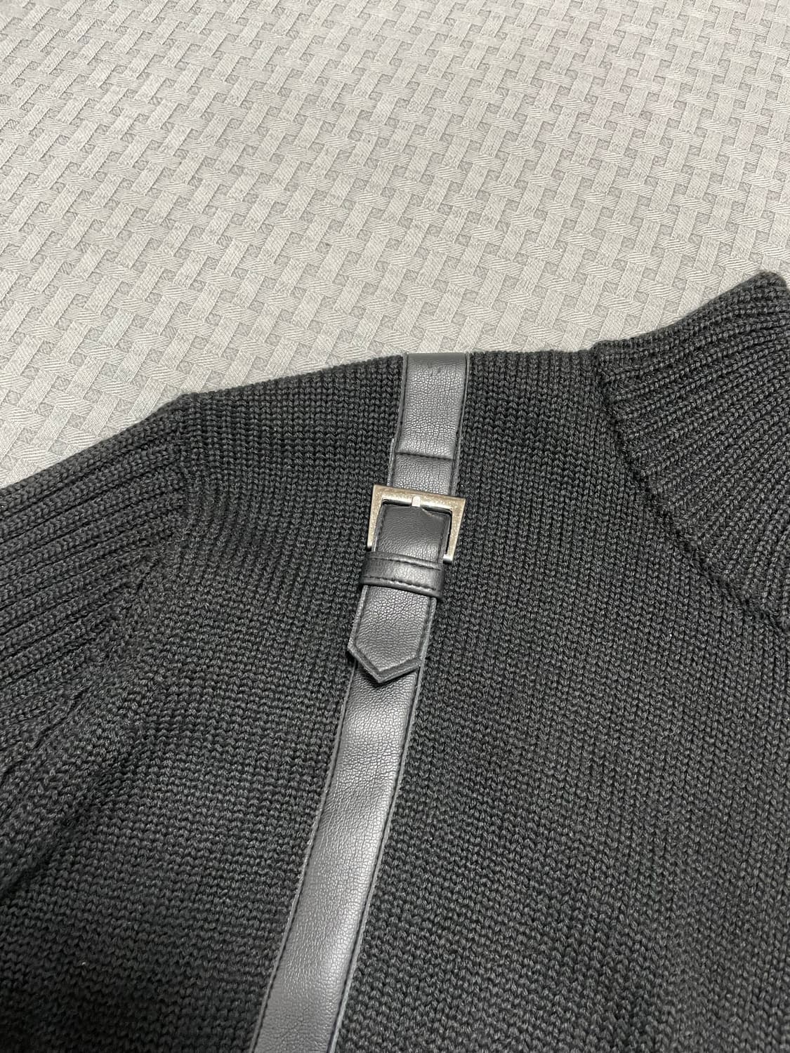 베르사체 다크 무드 니팅 웨어  상품이미지4