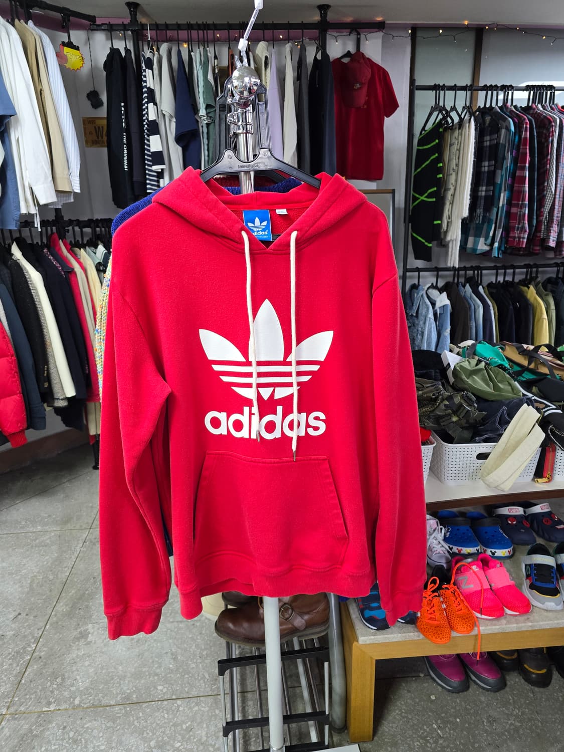 아디다스 빨간색 기모 트레포일 후드티 (1303) 상품이미지1