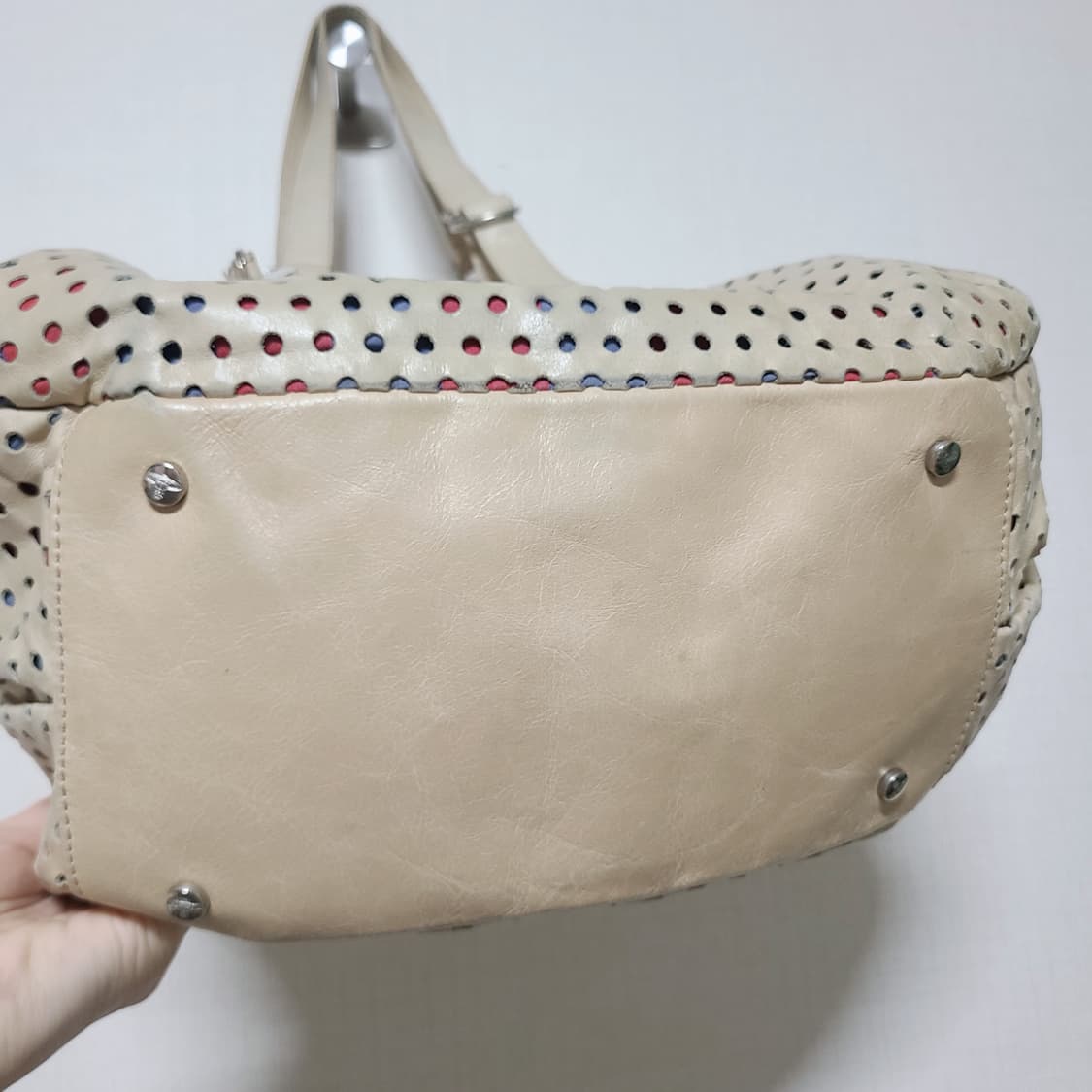 비비안웨스트우드 퍼포 숄더백 상품이미지4