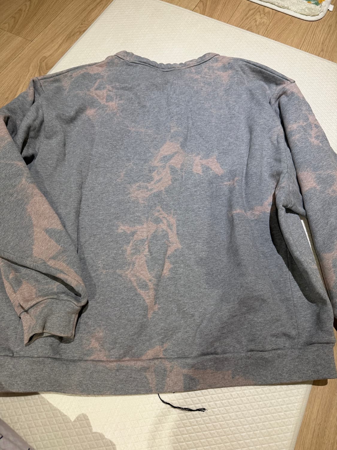 아크네스튜디오 그레이 맨투맨 상품이미지9