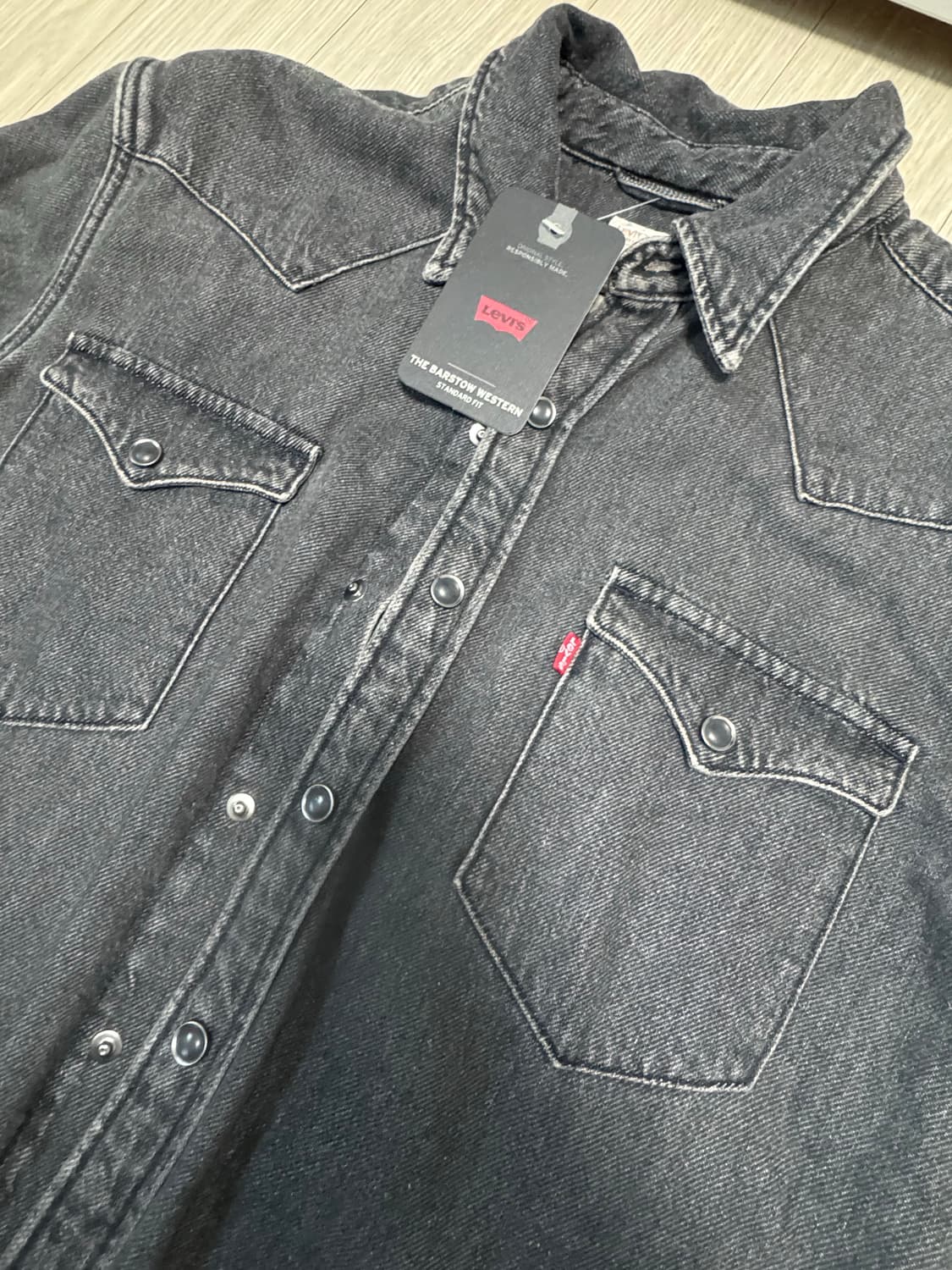 새상품 리바이스 데님 스탠다드핏 버튼 셔츠 s 상품이미지2