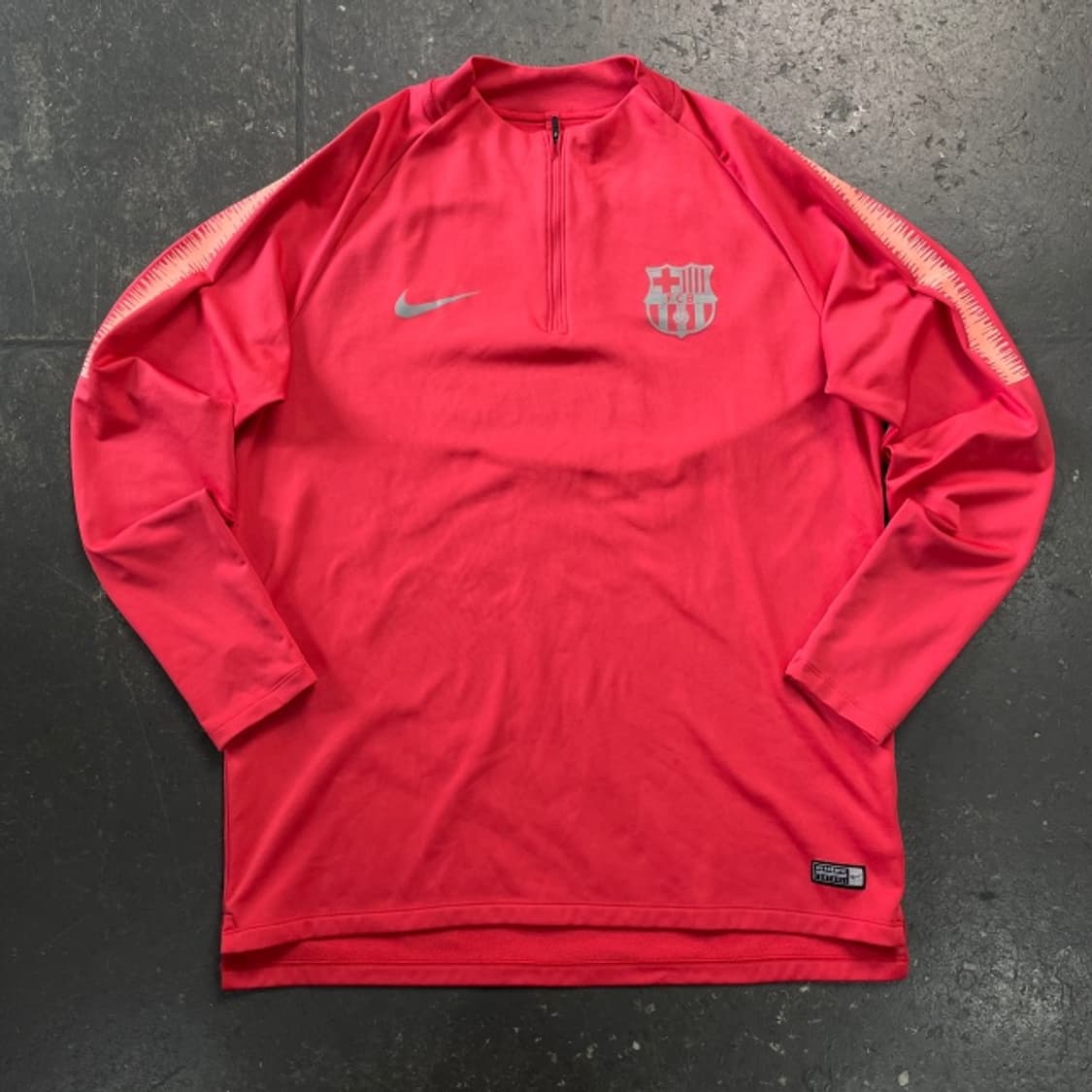 105 나이키 18-19 바르셀로나 드릴탑 상품이미지1
