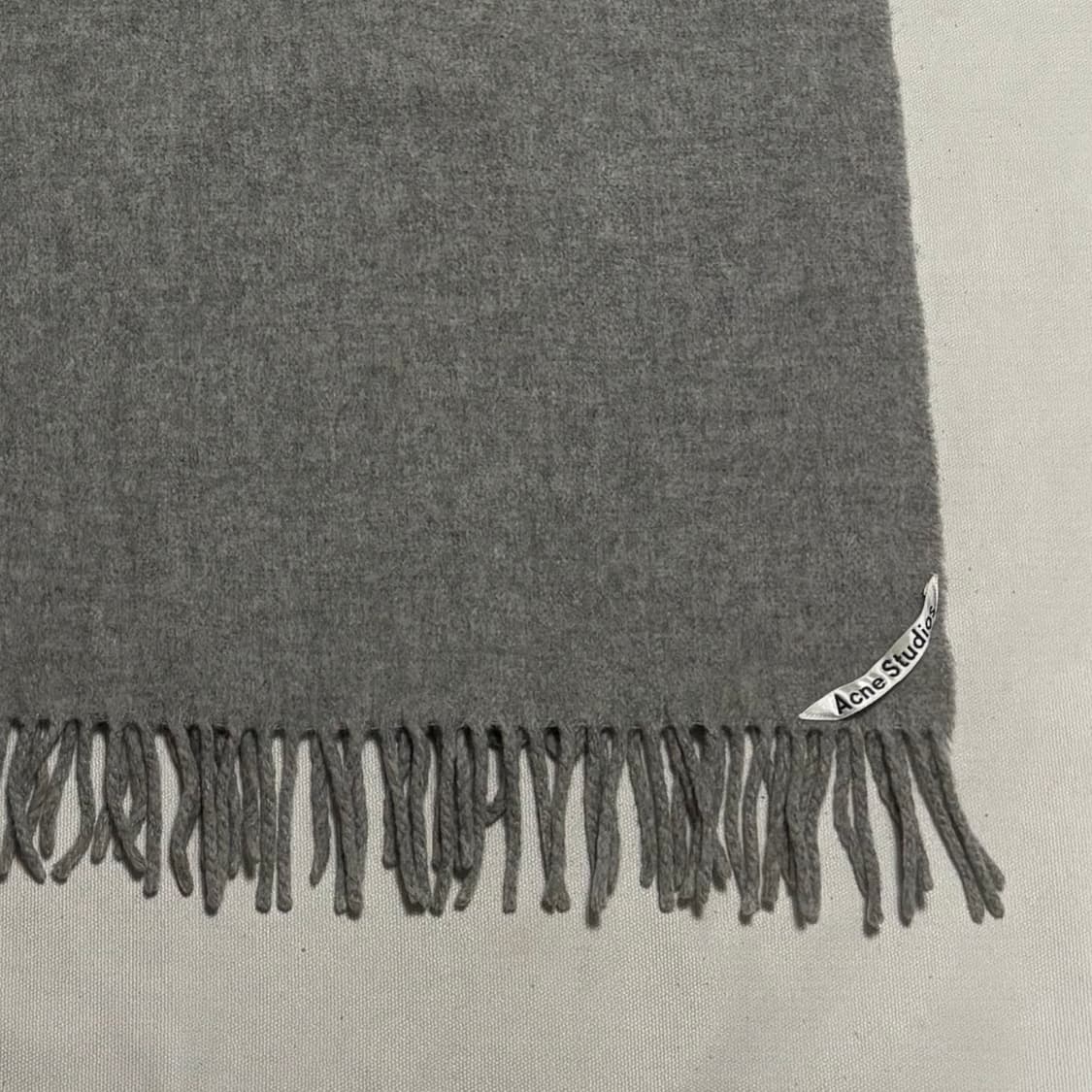 OS 아크네 스튜디오 울 그레이 머플러 상품이미지1