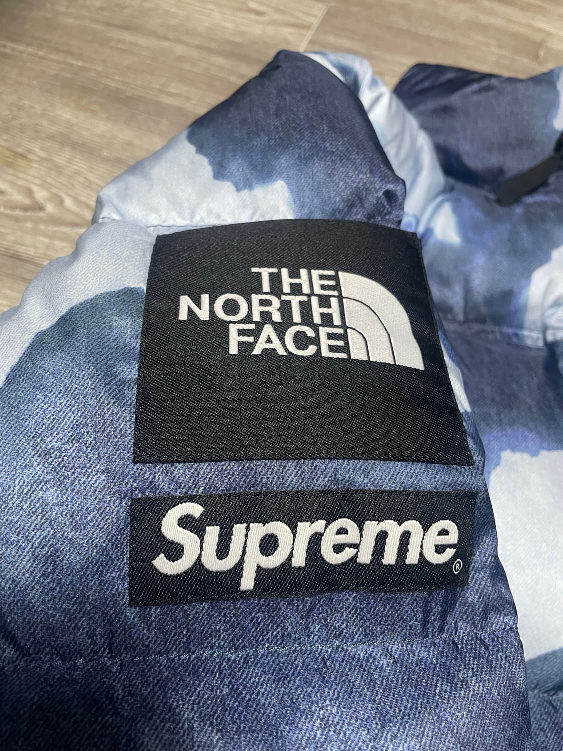 슈프림 노스페이스 블리치드 눕시 상품이미지4