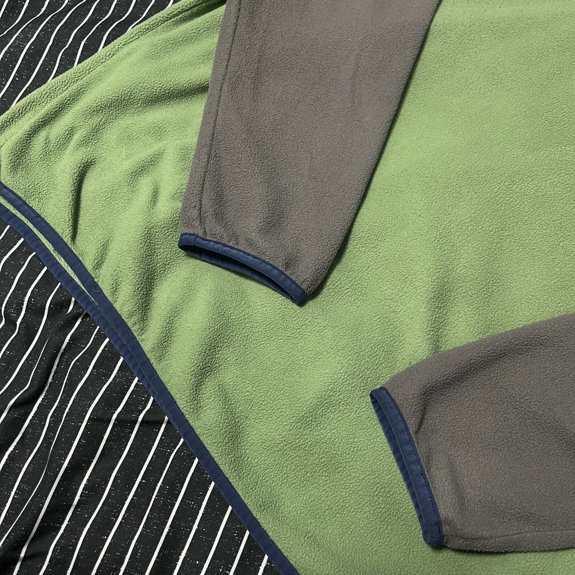 파타고니아 신칠라 후리스 XL 그린 상품이미지4