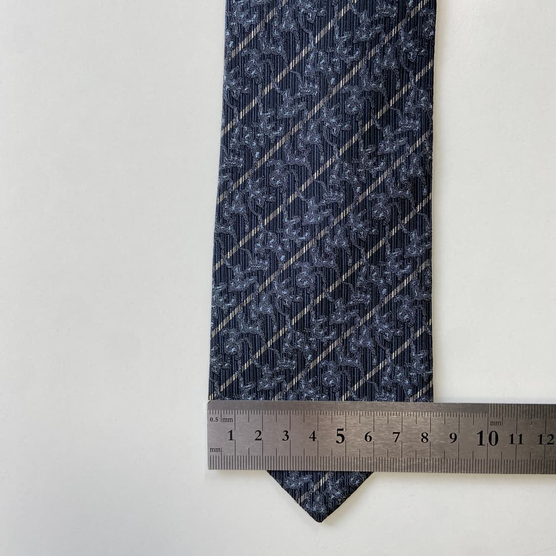 YSL 입생로랑  명품 정품 넥타이 8.1cm 상품이미지8