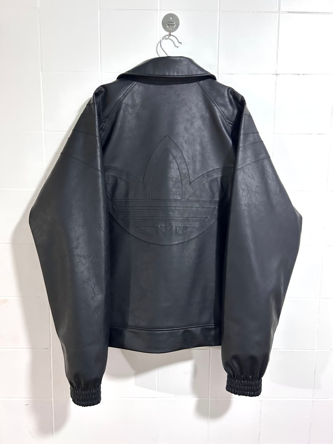 아디다스 블랙 오버 가죽자켓 상품이미지5