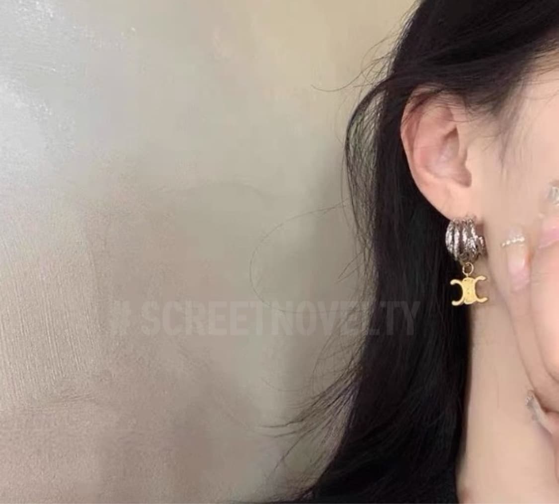 셀린느 트리옹페 트위드 이어링 상품이미지10