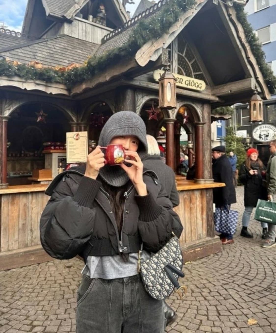 자크뮈스 크롭패딩 34 (지수착용) 상품이미지7