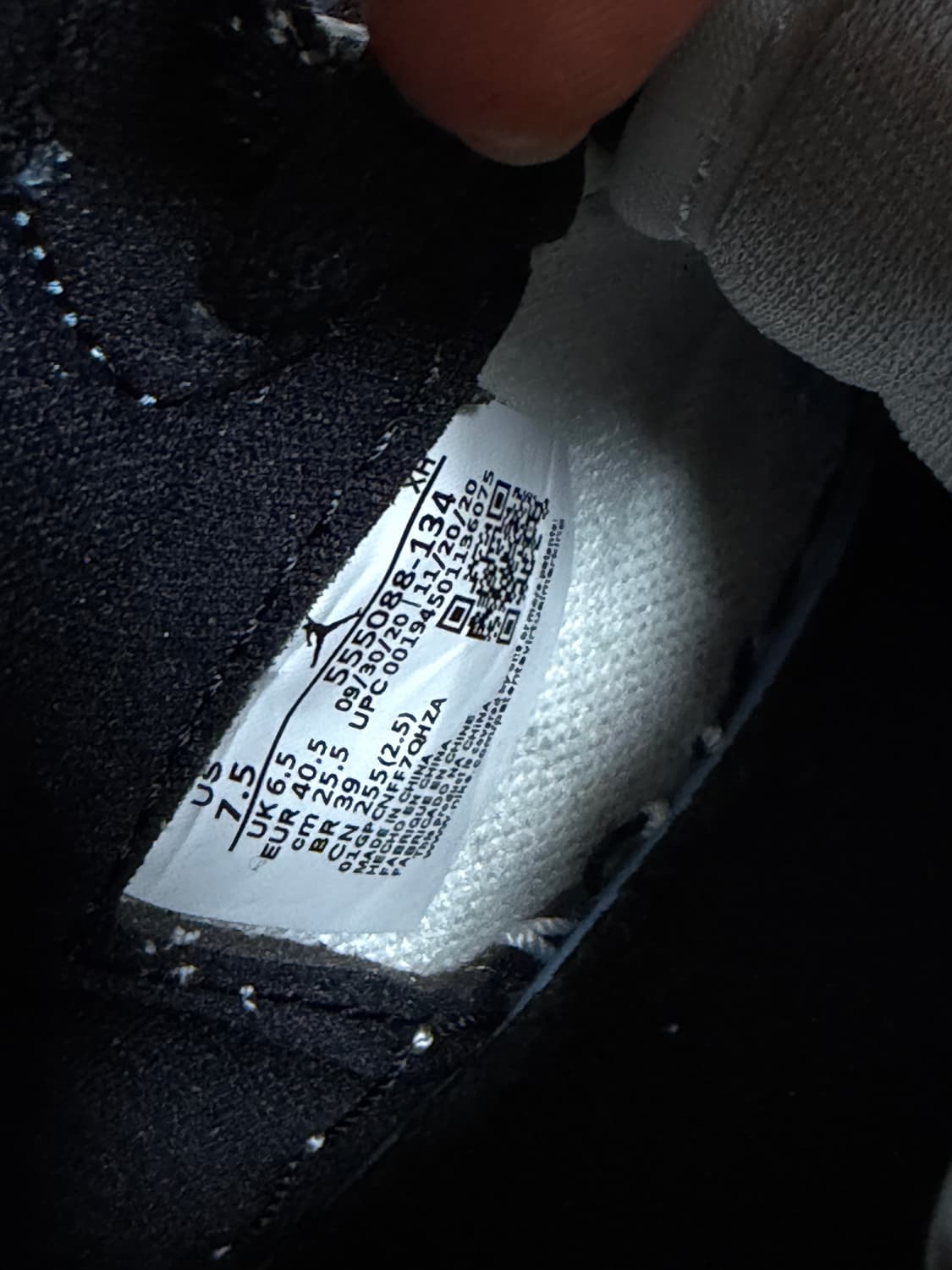 조던1 하이 유니버시티 블루 255 상품이미지4