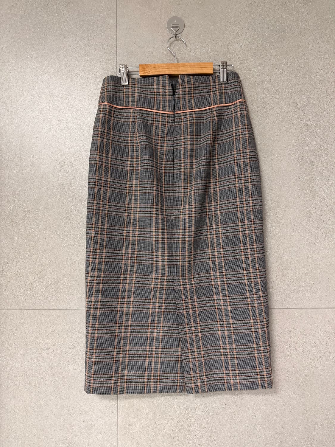 로페 펜슬슬립 여성 롱스커트 h라인 체크 그레이 상품이미지3