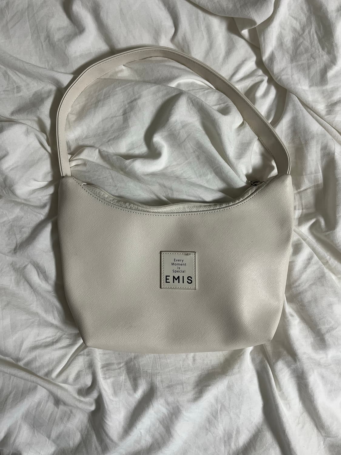 이미스 화이트 숄더백 상품이미지1