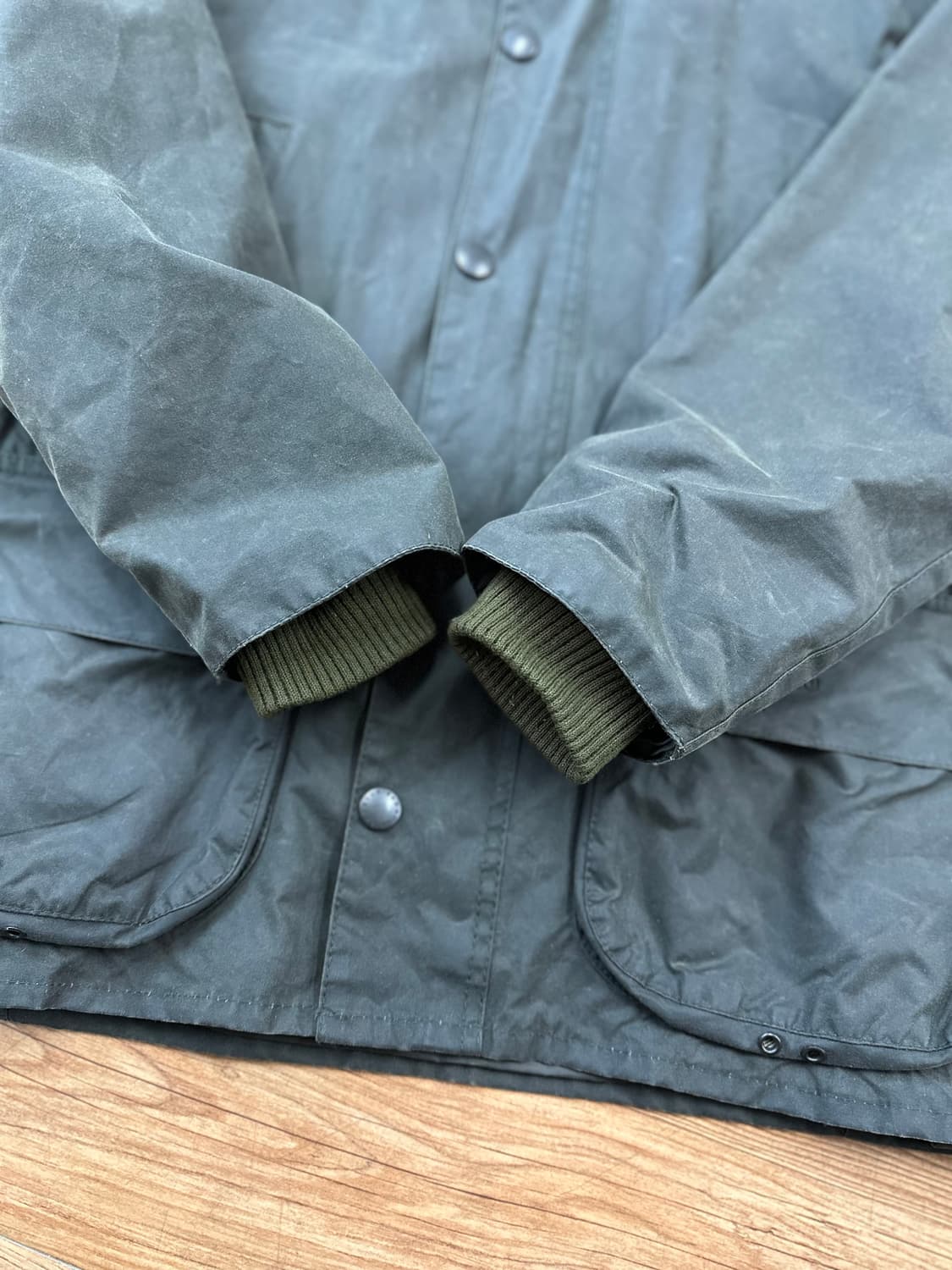 (97)바버 비데일 왁스자켓 세이지 그린 상품이미지3