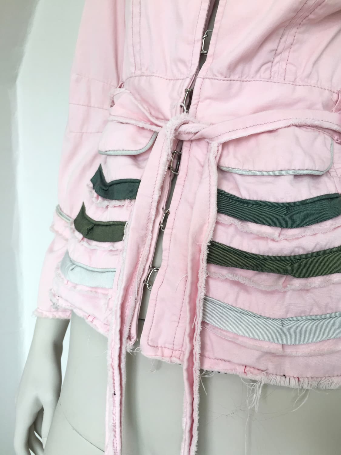 Marc Jacobs distressed Baby Pink Jacket 상품이미지7