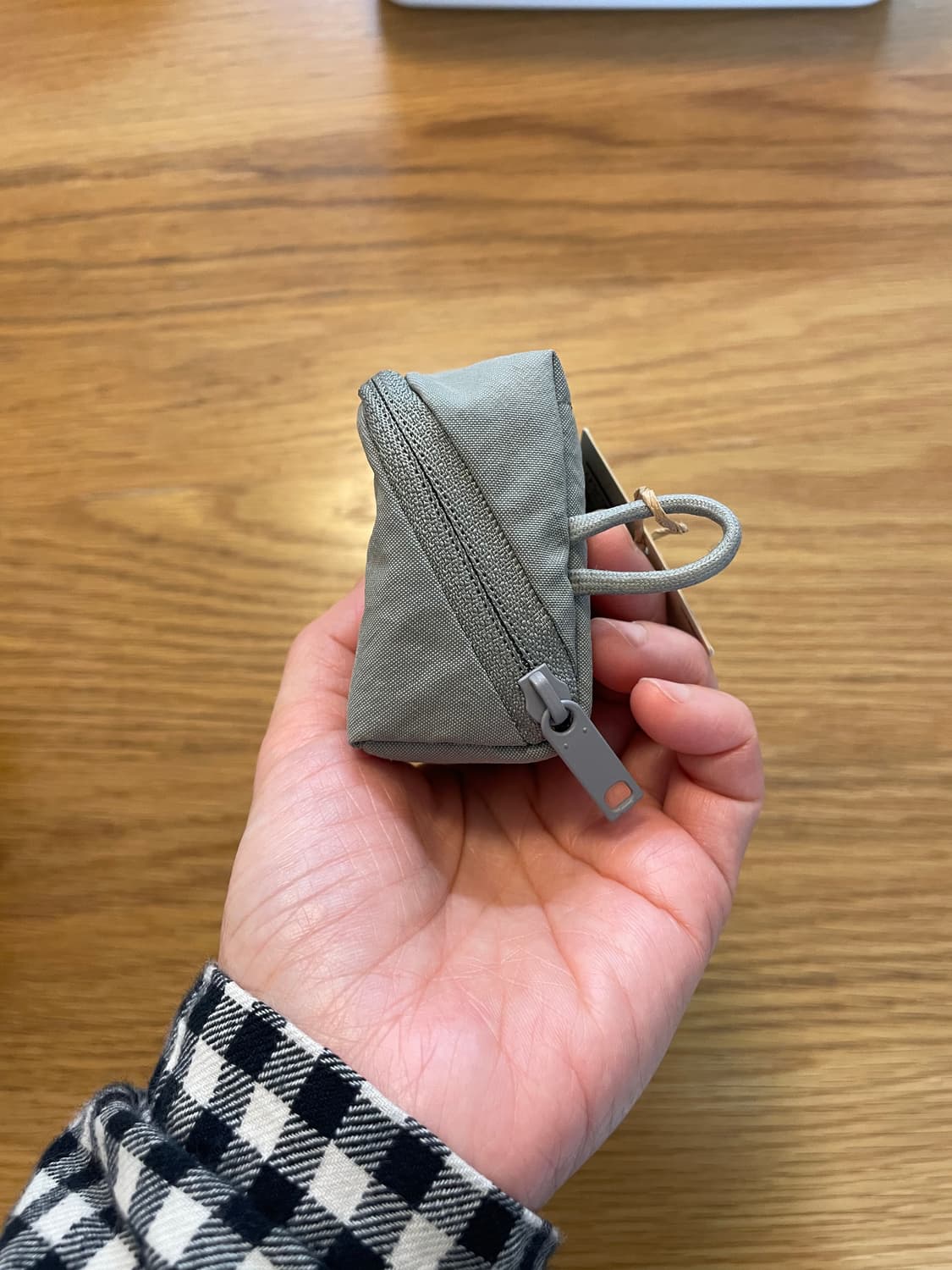 무인양품 크게 열리는 파우치 그레이S 상품이미지3