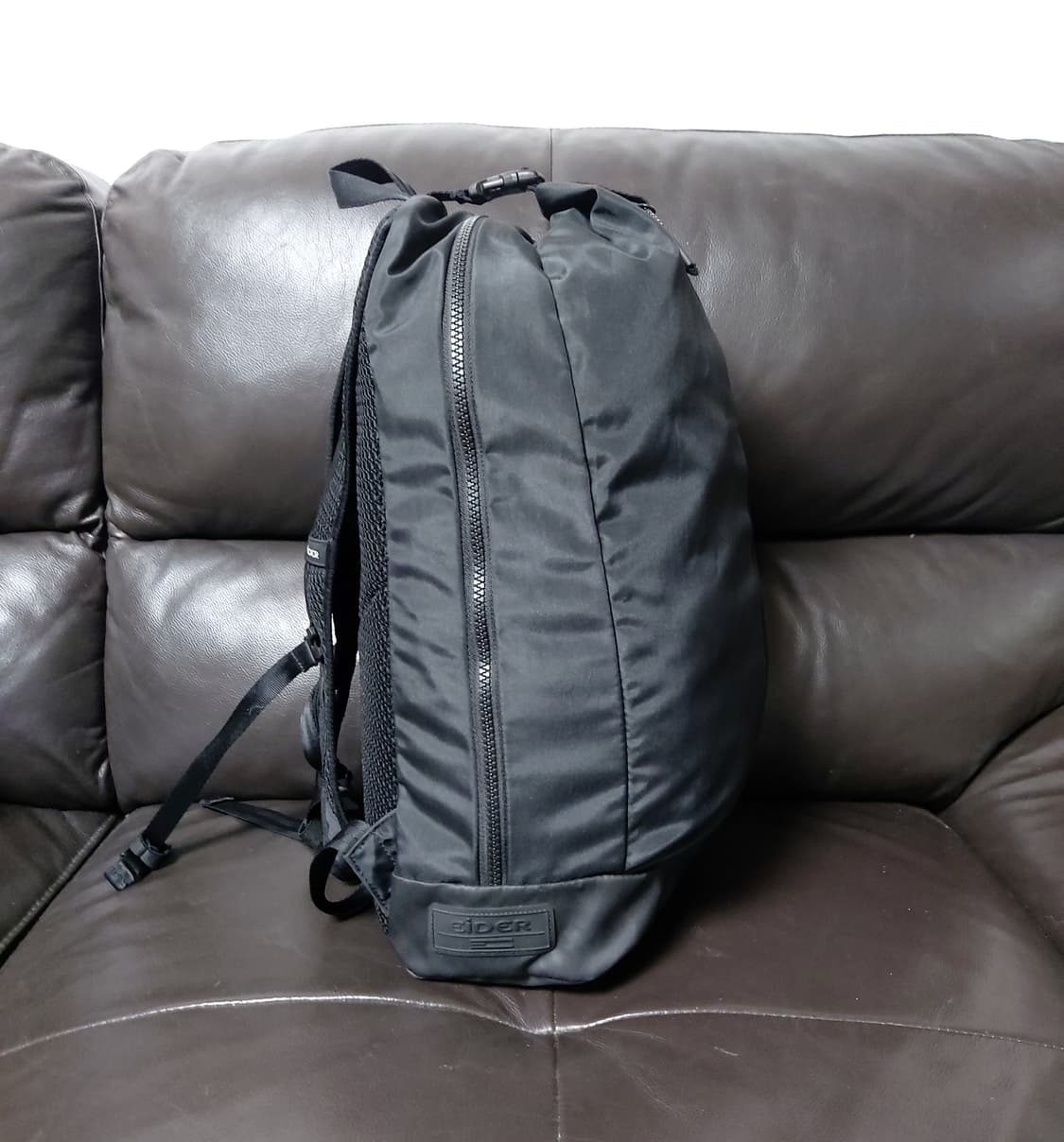 아이더(Eider)  트랙 백

 상품이미지2